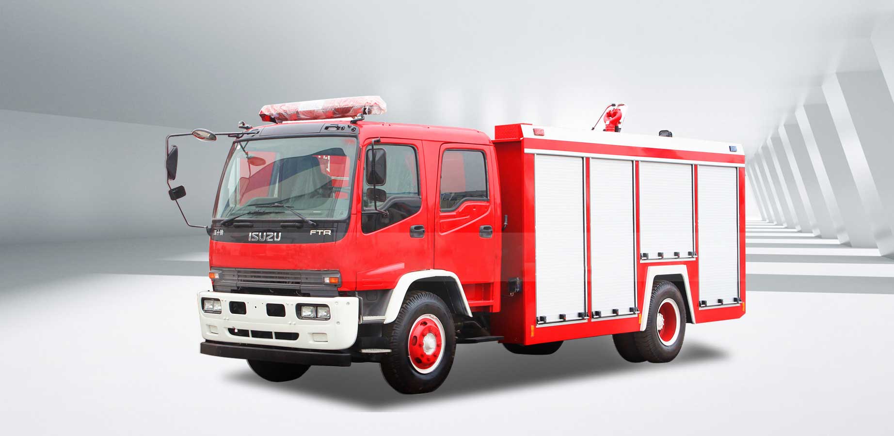 ISUZU FTR foam tender fire truck