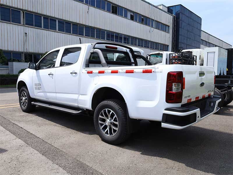 electric Qingling ISUZU Motors brand new pickup trucks 3.0T brand mini electric cargo truck pickups for sale