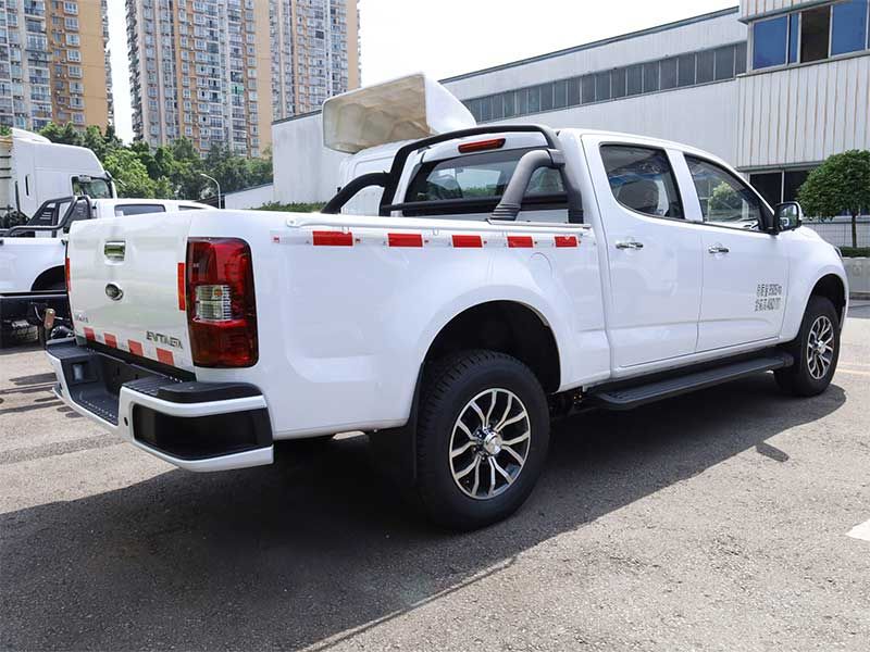 electric Qingling ISUZU Motors brand new pickup trucks 3.0T brand mini electric cargo truck pickups for sale