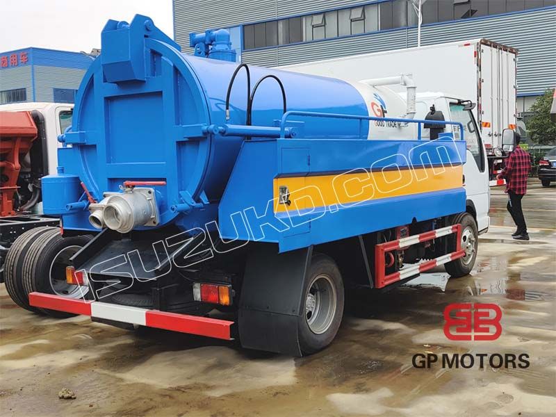 Isuzu Joint sewer dredging vehicle