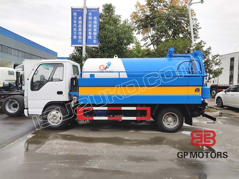 Isuzu Joint sewer dredging vehicle