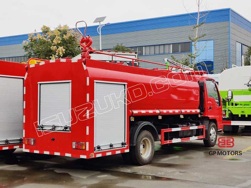 ISUZU NKR 4x2 130hp 4000 liters water tanker fire fighting truck