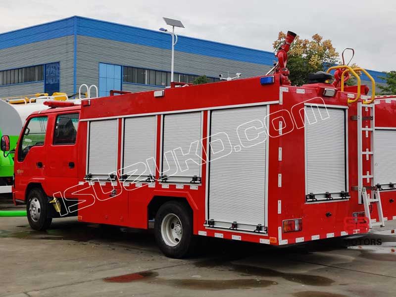 ISUZU NKR 4x2 130hp 4000 liters water tanker fire fighting truck