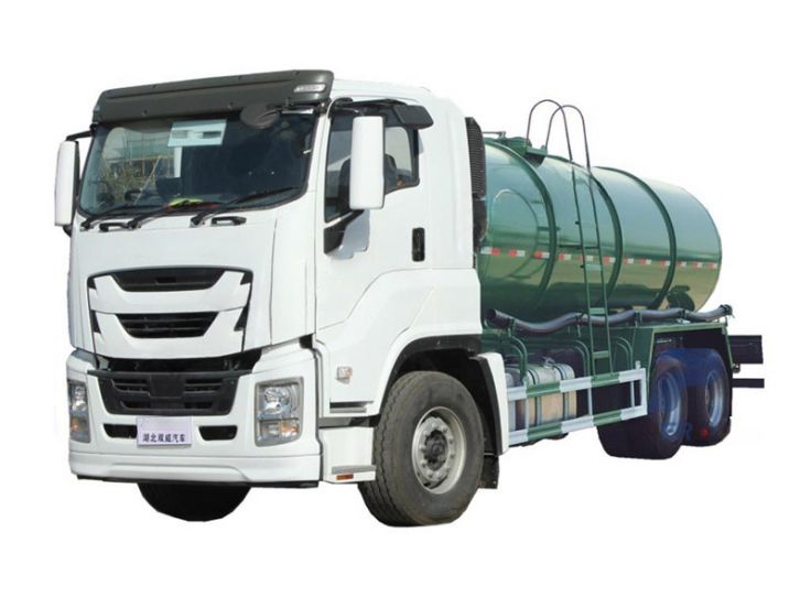 Isuzu GIGA vacuum sewer suction truck 18000L