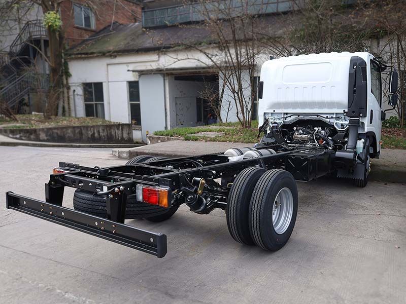 ISUZU NKR55 elf truck chassis 4x2 4KH1 engine 4 tons vegetables transport cargo mini trucks for sale, big capacity