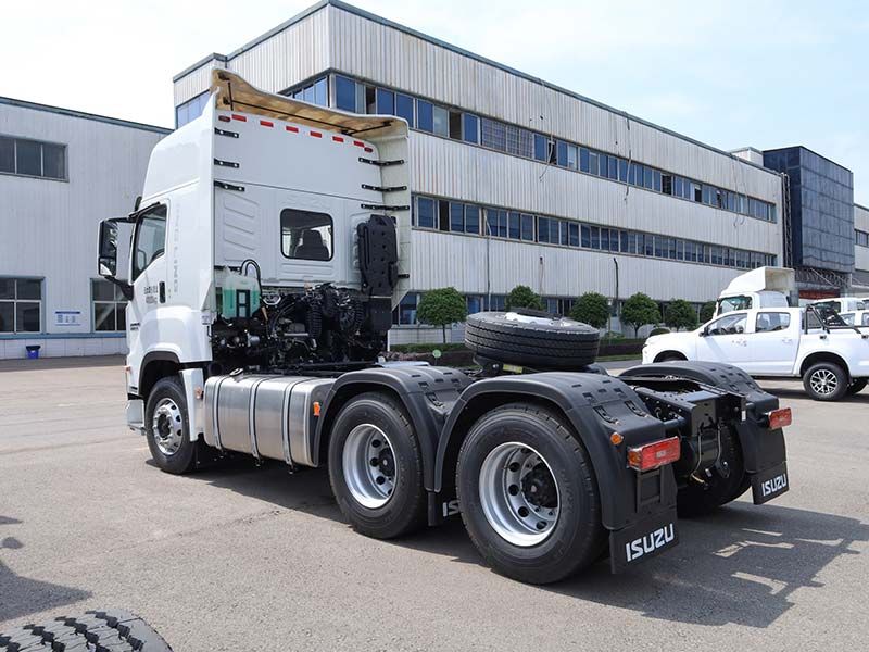 Hot sale Made in China ISUZU truck 6X4 GIGA 6 wheeler with 6WG