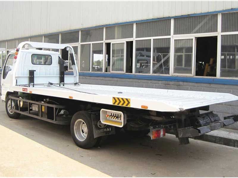 ISUZU NKR Flatbed Tow Truck