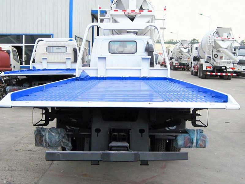 ISUZU NKR Flatbed Tow Truck