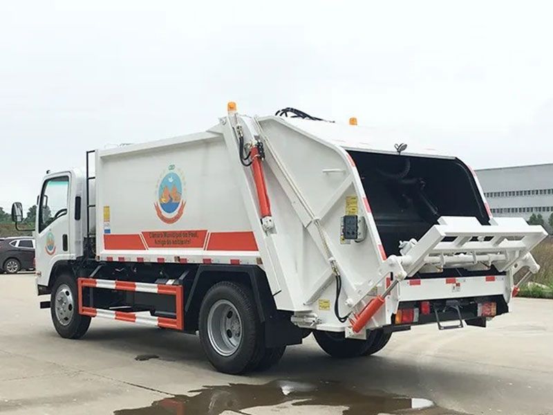 Isuzu 700p 6 8 10 Ton Capacity 8m3 10m3 12m3 Container Compression Garbage Collection Sanitation Compressed Garbage Refuse Compactor Truck