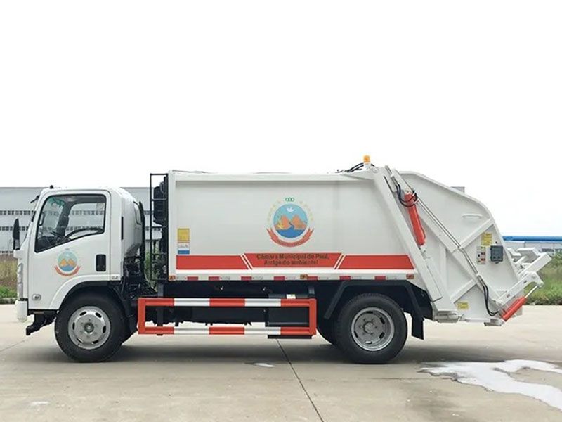 Isuzu 700p 6 8 10 Ton Capacity 8m3 10m3 12m3 Container Compression Garbage Collection Sanitation Compressed Garbage Refuse Compactor Truck