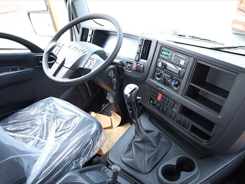 New ISUZU FVR GIGA 5X cabin chassis truck 18tons