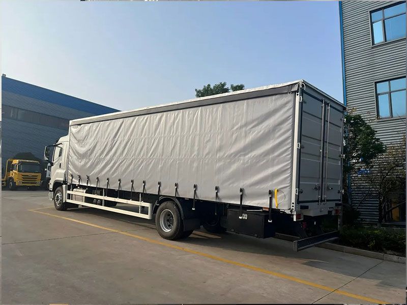 ISUZU GIGA 15 TON VAN BOX TRUCK WITH SIDE CURTAIN